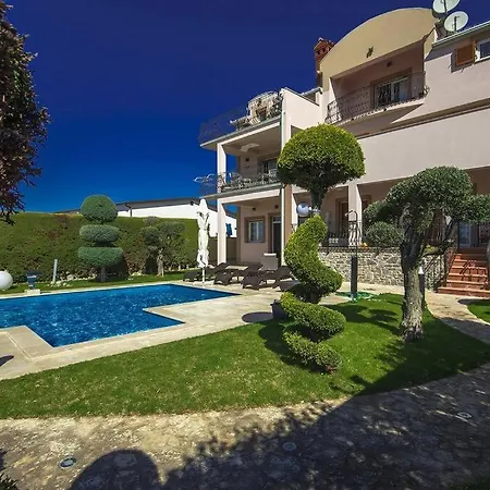 Apartment Goran Porec